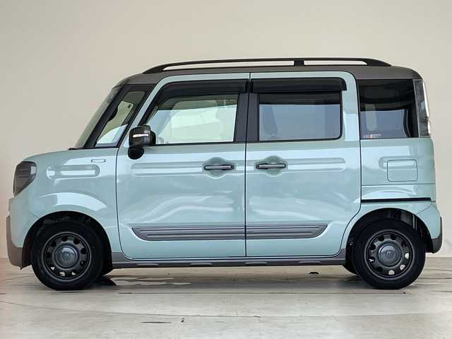 スズキ スペーシア ギア HYBRID XZ 愛知県 2021(令3)年 5.7万km オフブルーメタリック/ガンメタリック2トーンルーフ 純正８型SDナビ/全方位カメラ/両側パワースライドドア/レーダークルーズコントロール/シートヒーター/バックカメラ/ヘッドアップディスプレイ/コーナーセンサー/純正アルミホイール/ルーフレール/LEDヘッドライト/オートマチックハイビーム/ドライブレコーダー/衝突軽減システム/フルセグ/CD/DVD/Bluetooth/ステアリングスイッチ/スマートキー/プッシュスタート