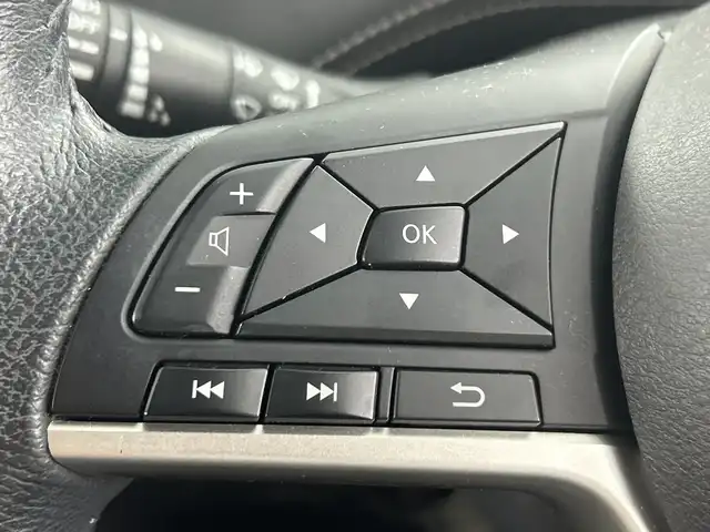 日産 セレナ ハイウェイスターVセレクションⅡ 愛知県 2019(令1)年 6.3万km ダイヤモンドブラック 禁煙車/ワンオーナー/純正9インチナビ/（CD/DVD/Bluetooth/フルセグTV/Blu-ray/SD)/全方位カメラ/フリップダウンモニター/衝突軽減ブレーキ/レーダークルーズコントロール/レーンキープアシスト/オートマチックハイビーム/プロパイロット/コーナーセンサー/インテリジェントルームミラー/ETC/ドライブレコーダー/両側パワースライドドア/純正16インチアルミホイール/スマートキー/スペアキー1本/プッシュスタート/LEDヘッドライト/オートライト/フロントフォグランプ/純正フロアマット/横滑り防止装置