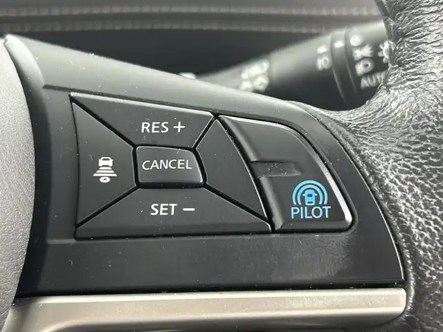 日産 セレナ ハイウェイスターVセレクションⅡ 愛知県 2019(令1)年 6.3万km ダイヤモンドブラック 禁煙車/ワンオーナー/純正9インチナビ/（CD/DVD/Bluetooth/フルセグTV/Blu-ray/SD)/全方位カメラ/フリップダウンモニター/衝突軽減ブレーキ/レーダークルーズコントロール/レーンキープアシスト/オートマチックハイビーム/プロパイロット/コーナーセンサー/インテリジェントルームミラー/ETC/ドライブレコーダー/両側パワースライドドア/純正16インチアルミホイール/スマートキー/スペアキー1本/プッシュスタート/LEDヘッドライト/オートライト/フロントフォグランプ/純正フロアマット/横滑り防止装置