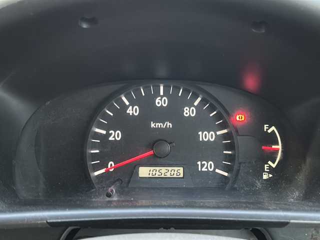 スズキ エブリイ PC 福島県 2005(平17)年 10.6万km シルキーシルバーメタリック 社外オーディオ/・品番：ADB345MP/・CD/AM/両側スライドドア/スペアキー１本/ドアバイザー/純正フロアマット/積込みサマータイヤ/・145/80R12/・溝5mm