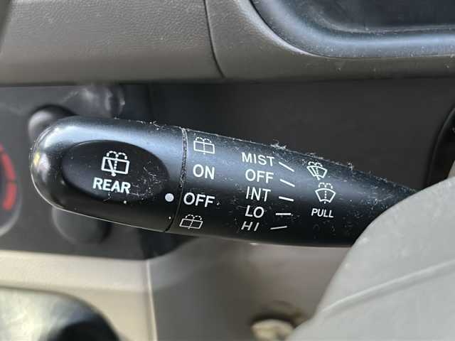 スズキ エブリイ PC 福島県 2005(平17)年 10.6万km シルキーシルバーメタリック 社外オーディオ/・品番：ADB345MP/・CD/AM/両側スライドドア/スペアキー１本/ドアバイザー/純正フロアマット/積込みサマータイヤ/・145/80R12/・溝5mm