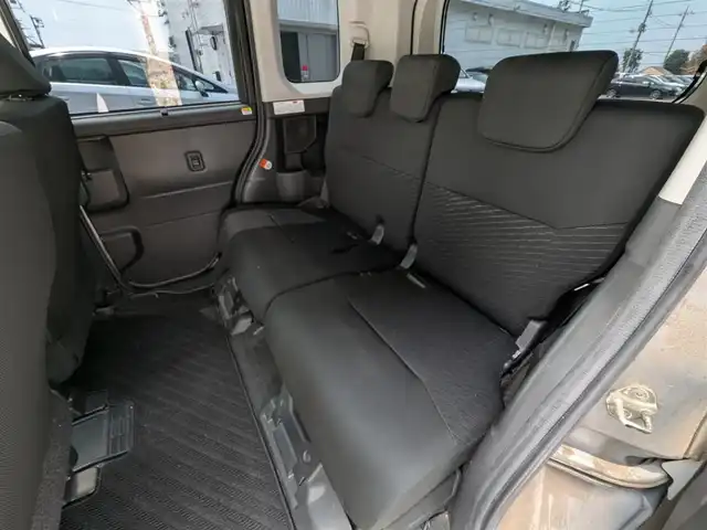 トヨタ タンク G S 栃木県 2018(平30)年 14.4万km ブライトシルバーM (株)IDOMが運営する【じしゃロン宇都宮店】の自社ローン対象車両になります。こちらは現金またはオートローンご利用時の価格です。自社ローンご希望の方は別途その旨お申付け下さい/純正SDナビ/両側パワースライドドア/クルーズコントロール/コーナーセンサー/バックカメラ/スマートキー/プッシュスタート/ステアリングスイッチ/フォグランプ/電格ミラー/ドアミラーウインカー/アイドリングストップ