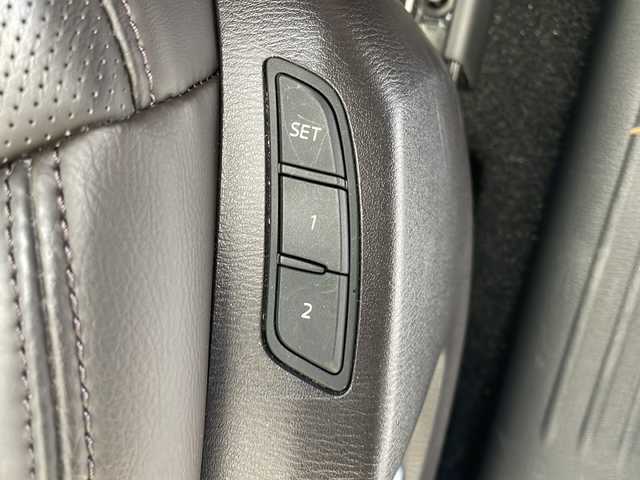 マツダ ＣＸ－８ XD Lパッケージ 愛知県 2018(平30)年 6.2万km スノーフレイクホワイトパールマイカ 衝突被害軽減ブレーキ/純正SDナビ　ナビあり/全方位カメラ/クルーズコントロール/シートヒーター/BOSEプレミアムサウンド/フルセグTV/CD DVD/Bluetooth/バックカメラ/電動リアゲート/パワーシート/ヘッドアップディスプレイ/コーナーセンサー/純正アルミホイール/ルーフレール/LEDヘッドライト/ステアリングヒーター/リアオートエアコン/オートマチックハイビーム/ドライブレコーダー/ETC/キャリパー/ステアリングスイッチ/スマートキー/プッシュスタート