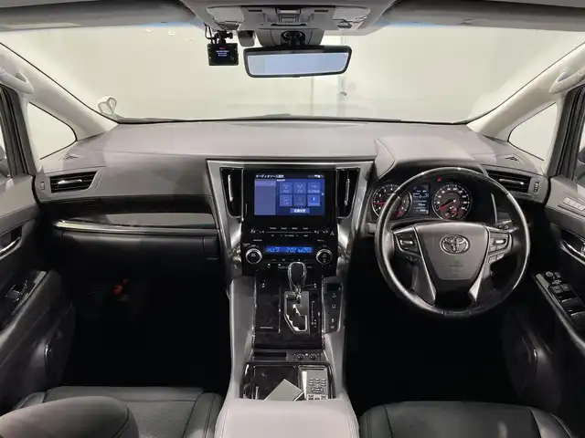 トヨタ アルファード S Cパッケージ 愛知県 2022(令4)年 3.8万km ホワイトパールクリスタルシャイン 純正９インチディスプレイオーディオ　/（FM/AM/Bluetooth/フルセグTV/CarPlay/USB)/モデリスタフルエアロ　/ツインムーンルーフ　/純正フリップダウンモニター/トヨタセーフティセンス/　　-プリクラッシュセーフティ/　　-レーントレーニングアシスト/　　-レーダークルーズコントロール/　　-ロードサインアアシスト/　　-オートマチックハイビーム/先行車発進お知らせ機能/両側パワースライドドア　/ビルトインＥＴＣ　/ＡＣ１００Ｖ　/電動バックドア　/三眼ＬＥＤ　/シートベンチレーション/シートヒーター/ステアリングヒーター/メモリー機能付パワーシート/デジタルインナーミラー/ブラインドスポットモニター　/クリアランスソナー/ドライブレコーダー/バックカメラ/純正フロアマット/電動オットマン