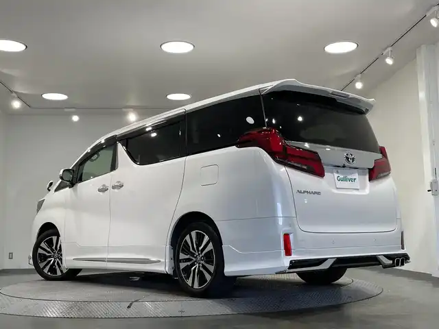 トヨタ アルファード S Cパッケージ 愛知県 2022(令4)年 3.8万km ホワイトパールクリスタルシャイン 純正９インチディスプレイオーディオ　/（FM/AM/Bluetooth/フルセグTV/CarPlay/USB)/モデリスタフルエアロ　/ツインムーンルーフ　/純正フリップダウンモニター/トヨタセーフティセンス/　　-プリクラッシュセーフティ/　　-レーントレーニングアシスト/　　-レーダークルーズコントロール/　　-ロードサインアアシスト/　　-オートマチックハイビーム/先行車発進お知らせ機能/両側パワースライドドア　/ビルトインＥＴＣ　/ＡＣ１００Ｖ　/電動バックドア　/三眼ＬＥＤ　/シートベンチレーション/シートヒーター/ステアリングヒーター/メモリー機能付パワーシート/デジタルインナーミラー/ブラインドスポットモニター　/クリアランスソナー/ドライブレコーダー/バックカメラ/純正フロアマット/電動オットマン