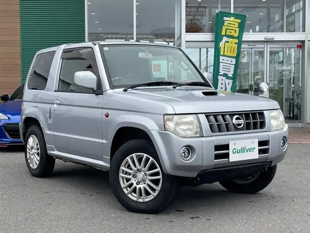 日産 キックス RX 道央・札幌 2009(平21)年 8.2万km クールシルバー ４WD/社外HDDナビ(AM/FM)/ワンセグ（走行中視聴可能）/ドアバイザー/ETC/フォグランプ/ヘッドライトレベライザー/電動格納ミラー/バニティミラー/運転席シートヒーター/積込タイヤ/スペアキー