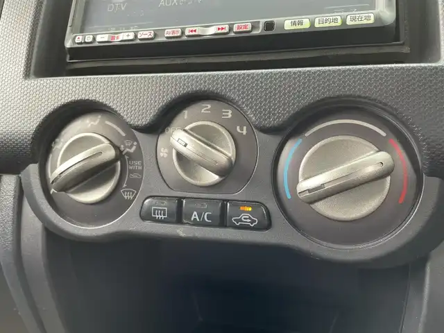 日産 キックス RX 道央・札幌 2009(平21)年 8.2万km クールシルバー ４WD/社外HDDナビ(AM/FM)/ワンセグ（走行中視聴可能）/ドアバイザー/ETC/フォグランプ/ヘッドライトレベライザー/電動格納ミラー/バニティミラー/運転席シートヒーター/積込タイヤ/スペアキー