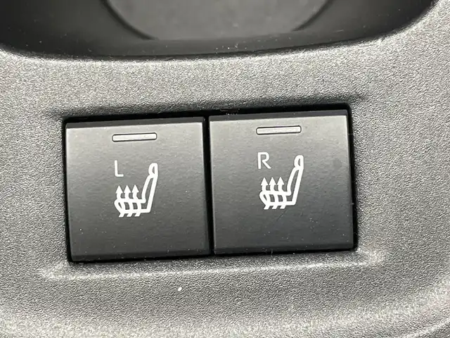 トヨタ アクア Z 群馬県 2023(令5)年 2.5万km クリアベージュメタリック 純正１０．５型ナビ　全周囲カメラ　フルセグＴＶ　アダクティブクルーズコントロール　ブラインドスポットモニター　衝突被害軽減システム　シートヒーター　ハンドルヒーター　パワーシート　ＬＥＤ　ＥＴＣ　禁煙