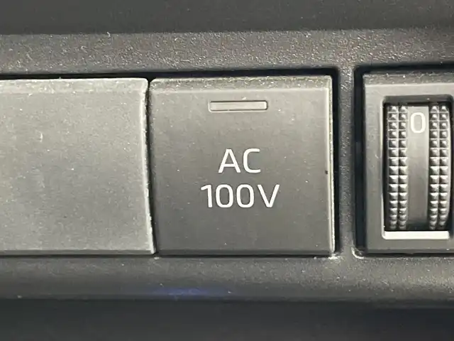 トヨタ アクア Z 群馬県 2023(令5)年 2.5万km クリアベージュメタリック 純正１０．５型ナビ　全周囲カメラ　フルセグＴＶ　アダクティブクルーズコントロール　ブラインドスポットモニター　衝突被害軽減システム　シートヒーター　ハンドルヒーター　パワーシート　ＬＥＤ　ＥＴＣ　禁煙