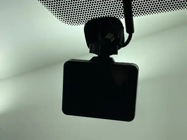 トヨタ アクア Z 群馬県 2023(令5)年 2.5万km クリアベージュメタリック 純正１０．５型ナビ　全周囲カメラ　フルセグＴＶ　アダクティブクルーズコントロール　ブラインドスポットモニター　衝突被害軽減システム　シートヒーター　ハンドルヒーター　パワーシート　ＬＥＤ　ＥＴＣ　禁煙