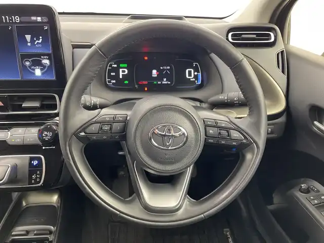 トヨタ アクア Z 群馬県 2023(令5)年 2.5万km クリアベージュメタリック 純正１０．５型ナビ　全周囲カメラ　フルセグＴＶ　アダクティブクルーズコントロール　ブラインドスポットモニター　衝突被害軽減システム　シートヒーター　ハンドルヒーター　パワーシート　ＬＥＤ　ＥＴＣ　禁煙