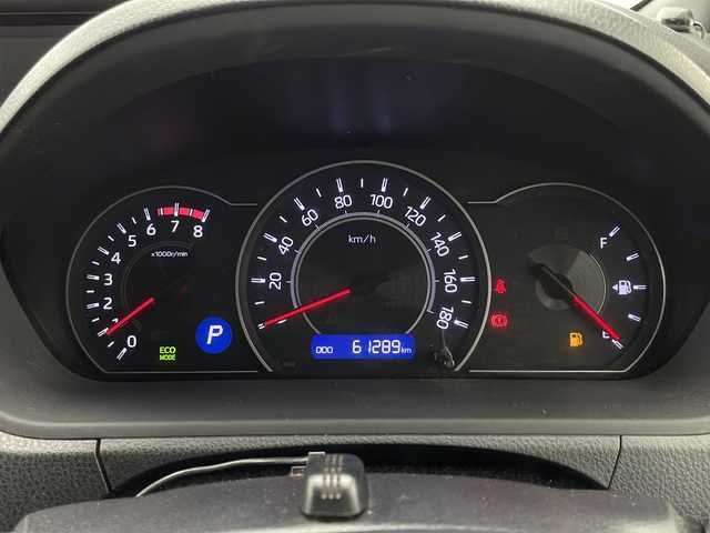 トヨタ ヴォクシー ZS 千葉県 2018(平30)年 6.2万km ホワイトパールクリスタルシャイン ワンオーナー/純正SDナビ(CD/DVD/FM/AM/Bluetooth/フルセグTV)/バックカメラ/ドライブレコーダー/トヨタセーフティセンス/・プリクラッシュセーフティ/・レーンディパーチャーアラート/・オートマチックハイビーム/・先行車発進告知機能/クルーズコントロール/オートライト/LEDヘッドライト/エンジンスターター/スマートキー/保証書/取扱説明書