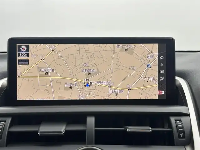 レクサス ＮＸ 300 Fスポーツ 埼玉県 2017(平29)年 7.9万km グラファイトブラックガラスフレーク パノラマルーフ/ブラインドスポットモニター/純正10.3インチナビ/AM/FM/CD/DVD/SD/BT/Miracast/フルセグ/ビルトインETC/バックカメラ/プリクラッシュセーフティ/レーンディパーチャーアラート/オートマチックハイビーム/レーダークルーズコントロール/パワーバックドア/前席パワーシート/前席シートヒーター/ベンチレーション/ステアリングヒーター/パドルシフト/LEDヘッドライト/スマートキー/プッシュスタート