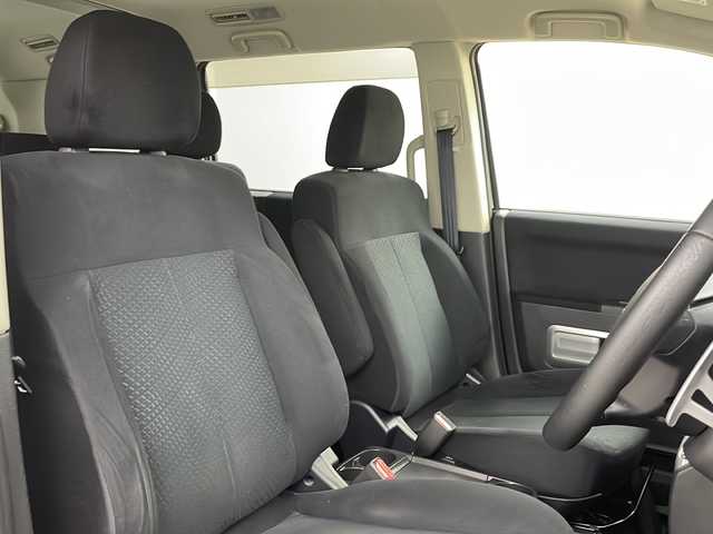 三菱 デリカＤ：５ D－Premium 道央・札幌 2014(平26)年 6.8万km ウォームホワイトパール ・４WD/・純正ナビ（CD/DVD/BT/SD/USB）/・フルセグ/・フリップダウンモニター/・バックカメラ/・両側パワースライド/・HIDライト/・フォグランプ/・パドルシフト/・D席シートヒーター/・電動リアゲート/・電動格納ミラー/・ETC/・横滑り防止