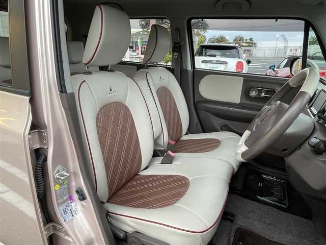 スズキ ラパン ショコラ X 宮崎県 2015(平27)年 4.8万km シャンパンピンクPM 社外SDナビ【MDV-D503】（Bluetooth/CD/DVD/TV）/ETC/プッシュスタート/スマートキー/電動格納ミラー/オートライト/キノセンヘッドランプ/アイドリングストップ/純正フロアマット