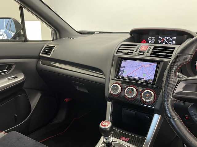 スバル ＷＲＸ ＳＴＩ STI 長野県 2016(平28)年 7.6万km ダークグレーメタリック 4WD/6MT/ターボ/純正SDナビ（DISC/SD/FM/AM//フルセグTV/Bluetooth/USB）/SI-DRIVE/DCCD（ドライバーズコントロールセンターデフ）/前方ドラレコ/フロントガラスヒーター/オートワイパー/LEDヘッドライト/ヘッドライトウォッシャー/ヘッドライトレベライザー/電格ウインカーミラー/フォグライト/リアフォグ/プッシュスタートボタン/ビルトインETC/ALL AUTOパワーウインドウ/D席パワーシート/ハーフレザーシート/純正18インチアルミ/純正McGard製ホイールロックナット/アルミスポーツペダル/インプレッサ用ラゲッジマット/スペアキー×1