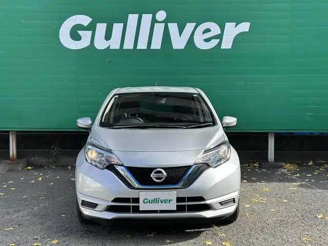 日産 ノート e－パワー X 東京都 2016(平28)年 2.5万km ブリリアントシルバー ワンオーナー/純正ナビ（MJ116D-W)/・フルセグTV/Bluetoothオーディオ/DVD/バックカメラ/レーンキープアシスト/衝突軽減システム/ステアリングスイッチ/オートライト/ETC/スマートキー/スペアキー×1/保証書/整備記録簿/取扱説明書