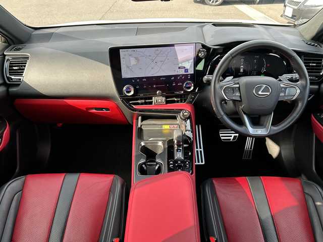 レクサス ＮＸ 450h+ Fスポーツ 山口県 2023(令5)年 2.2万km ホワイトノーヴァガラスフレーク ワンオーナー車/純正エアロ/サンルーフ/純正ナビ/Bluetooth/フルセグTV/バック＆全周囲カメラ/ヘッドアップディスプレイ/ブラインドスポットモニター/デジタルインナーミラー/パワーバックドア/赤黒レザーシート/前席パワーシート/前席シートヒーター＆ベンチレーション/ステアリングヒーター/レーダークルーズコントロール/ステアリングスイッチ/電動チルト＆テレスコピック/純正20インチAW/保証書・取説/スペアキー1個・カードキー1枚