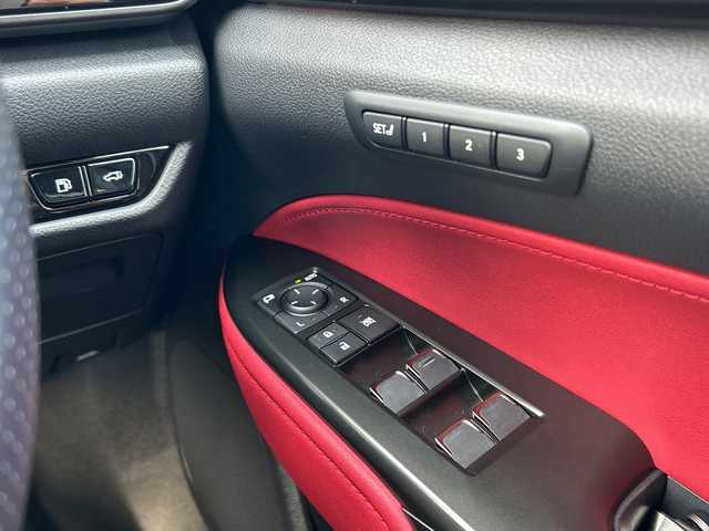 レクサス ＮＸ 450h+ Fスポーツ 山口県 2023(令5)年 2.2万km ホワイトノーヴァガラスフレーク ワンオーナー車/純正エアロ/サンルーフ/純正ナビ/Bluetooth/フルセグTV/バック＆全周囲カメラ/ヘッドアップディスプレイ/ブラインドスポットモニター/デジタルインナーミラー/パワーバックドア/赤黒レザーシート/前席パワーシート/前席シートヒーター＆ベンチレーション/ステアリングヒーター/レーダークルーズコントロール/ステアリングスイッチ/電動チルト＆テレスコピック/純正20インチAW/保証書・取説/スペアキー1個・カードキー1枚