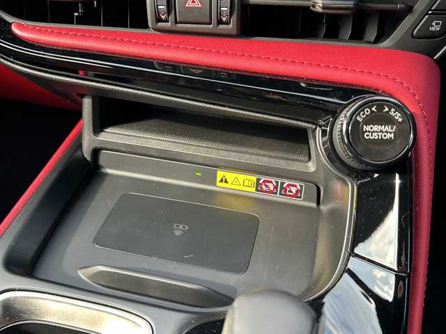 レクサス ＮＸ 450h+ Fスポーツ 山口県 2023(令5)年 2.2万km ホワイトノーヴァガラスフレーク ワンオーナー車/純正エアロ/サンルーフ/純正ナビ/Bluetooth/フルセグTV/バック＆全周囲カメラ/ヘッドアップディスプレイ/ブラインドスポットモニター/デジタルインナーミラー/パワーバックドア/赤黒レザーシート/前席パワーシート/前席シートヒーター＆ベンチレーション/ステアリングヒーター/レーダークルーズコントロール/ステアリングスイッチ/電動チルト＆テレスコピック/純正20インチAW/保証書・取説/スペアキー1個・カードキー1枚