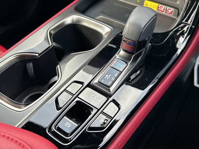 レクサス ＮＸ 450h+ Fスポーツ 山口県 2023(令5)年 2.2万km ホワイトノーヴァガラスフレーク ワンオーナー車/純正エアロ/サンルーフ/純正ナビ/Bluetooth/フルセグTV/バック＆全周囲カメラ/ヘッドアップディスプレイ/ブラインドスポットモニター/デジタルインナーミラー/パワーバックドア/赤黒レザーシート/前席パワーシート/前席シートヒーター＆ベンチレーション/ステアリングヒーター/レーダークルーズコントロール/ステアリングスイッチ/電動チルト＆テレスコピック/純正20インチAW/保証書・取説/スペアキー1個・カードキー1枚