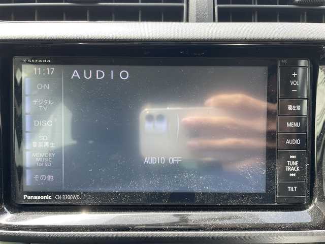 トヨタ アクア X－URBAN 福岡県 2015(平27)年 5.1万km グレーメタリック SDナビ（CN-R300WD）/バックカメラ/フルセグTV、BT　/USBポート/純正フロアマット/純正アルミホイール/ハーフレザーシート/プッシュスタート/スマートキー/LEDヘッドランプ/オートライト/EV.ECOモード
