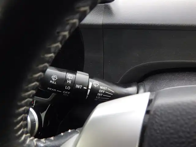 トヨタ アクア X－URBAN 千葉県 2015(平27)年 5.1万km グレーメタリック 社外SDナビ/地デジTV/【DVD/CD再生機能　Bluetooth接続】/バックカメラ/ハーフレザーシート/革巻きステアリング/ステアリングスイッチ/ETC/LEDヘッドライト/フォグライト/ウインカーミラー/エアロ/純正16インチアルミホイル/スマートキー