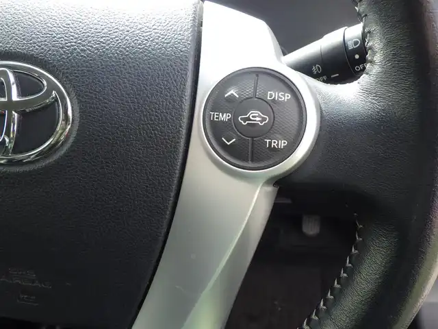 トヨタ アクア X－URBAN 千葉県 2015(平27)年 5.1万km グレーメタリック 社外SDナビ/地デジTV/【DVD/CD再生機能　Bluetooth接続】/バックカメラ/ハーフレザーシート/革巻きステアリング/ステアリングスイッチ/ETC/LEDヘッドライト/フォグライト/ウインカーミラー/エアロ/純正16インチアルミホイル/スマートキー