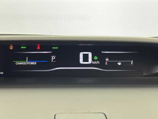 ホンダ ステップワゴン スパーダ eHEV G ホンダS 鹿児島県 2021(令3)年 2.7万km プラチナホワイトパール 禁煙/ワンオーナー /純正9インチメモリナビ フルセグ/（CD/DVD/SD/MSV/BT/AppleCarPlay）/純正フリップダウンモニター/バックカメラ /わくわくゲート/前後ドライブレコーダー /純正16AW/ビルトインETC2.0 /ECON /EVモード/両側パワースライドドア /電格ミラー/LEDオートライト /フォグランプ/革巻きステアリング /ステアリングスイッチ/ホンダセンシング /CMBS/アダプティブクルーズコントロール/コーナーセンサー/先行車発進お知らせ /路外逸脱抑制 /標識認識/レーンキープアシスト /純正マット /ドアバイザー/スマートキー /プッシュスタート/保証書 /取扱説明書 /ナビ取説 /記録簿 /スペアキー