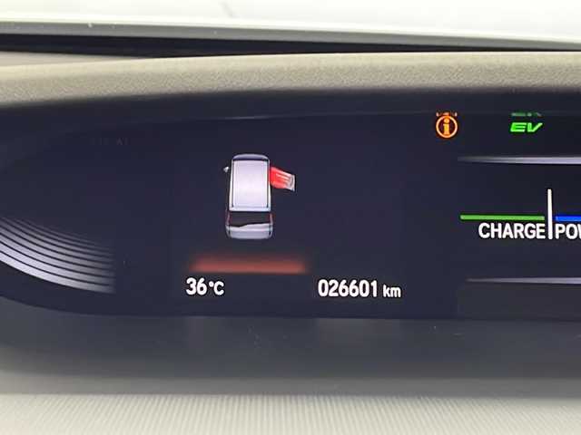 ホンダ ステップワゴン スパーダ eHEV G ホンダS 鹿児島県 2021(令3)年 2.7万km プラチナホワイトパール 禁煙/ワンオーナー /純正9インチメモリナビ フルセグ/（CD/DVD/SD/MSV/BT/AppleCarPlay）/純正フリップダウンモニター/バックカメラ /わくわくゲート/前後ドライブレコーダー /純正16AW/ビルトインETC2.0 /ECON /EVモード/両側パワースライドドア /電格ミラー/LEDオートライト /フォグランプ/革巻きステアリング /ステアリングスイッチ/ホンダセンシング /CMBS/アダプティブクルーズコントロール/コーナーセンサー/先行車発進お知らせ /路外逸脱抑制 /標識認識/レーンキープアシスト /純正マット /ドアバイザー/スマートキー /プッシュスタート/保証書 /取扱説明書 /ナビ取説 /記録簿 /スペアキー