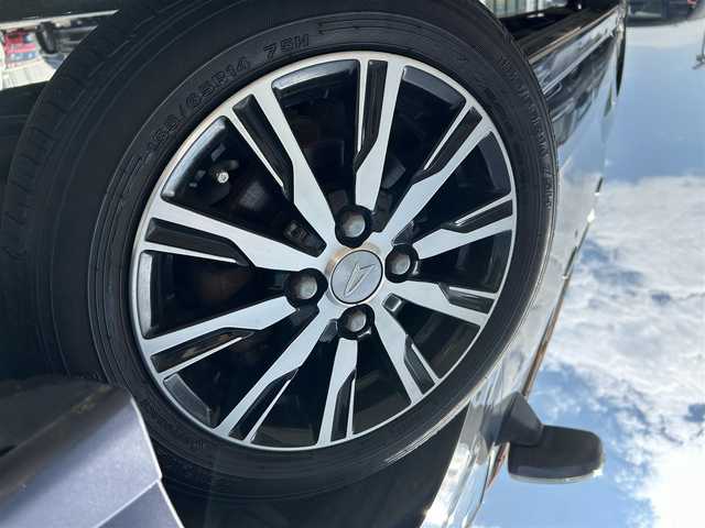 ダイハツ ムーヴ カスタム X ハイパー SA 愛媛県 2014(平26)年 6.4万km メテオライトグレーイリュージョナルP 登録時走行距離:64084km/社外メモリナビ/AM/FM/CD/DVD/ワンセグTV/Bluetooth/衝突軽減システム/横滑り防止装置/LEDヘッドライト/エンジンスタートボタン/スマートキー/純正アルミホイール/コーナーセンサー/スマートキー/ABS/ベンチシート