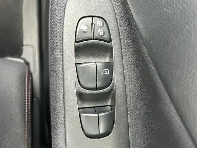 日産 セレナ ハイウェイスター 岡山県 2011(平23)年 7.8万km ブリリアントホワイトパール 登録時走行距離78045km/純正ナビ/フルセグTV(AM.FM.CD.DVD.TV.BT)/純正フリップダウンモニター/両側パワースライドドア/スマートキー/バックカメラ/ETC/横滑り防止装置/クルーズコントロール/オートライト/アイドリングストップ/16インチ純正AW/純正フロアマット/ドアバイザー/プッシュスタート