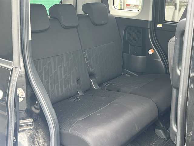 トヨタ ルーミー カスタムG S 京都府 2017(平29)年 13.3万km ブラックマイカメタリック 社外9インチナビ/フルセグ/Bluetooth/衝突軽減装置/両側電動スライドドア/クルーズコントロール/禁煙車/クリアランスソナー/バックカメラ/ETC/LEDヘッドライト/スマートキー/ドライブレコーダー/純正アルミ/電動格納ミラー/プッシュスタート/アイドリングストップ