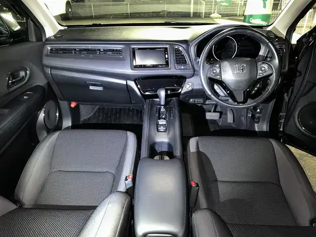 ホンダ ヴェゼル X ホンダセンシング 愛知県 2018(平30)年 2.8万km ルーセブラックM 純正ナビ/フルセグTV/Bluetooth/DVD/CD/AM/FM/USB/AUX/iPod/SD/レーダークルーズコントロール/プリクラッシュセーフティ/レーントレーラーアシスト/横滑り防止機能/ドライブレコーダー（前後）/純正フロアマット/純正16インチAW/LEDヘッドライト/オートライト/ビルトインETC/スマートキー