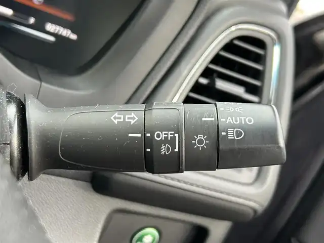 ホンダ ヴェゼル X ホンダセンシング 愛知県 2018(平30)年 2.8万km ルーセブラックM 純正ナビ/フルセグTV/Bluetooth/DVD/CD/AM/FM/USB/AUX/iPod/SD/レーダークルーズコントロール/プリクラッシュセーフティ/レーントレーラーアシスト/横滑り防止機能/ドライブレコーダー（前後）/純正フロアマット/純正16インチAW/LEDヘッドライト/オートライト/ビルトインETC/スマートキー