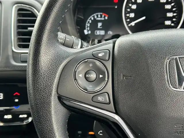 ホンダ ヴェゼル X ホンダセンシング 愛知県 2018(平30)年 2.8万km ルーセブラックM 純正ナビ/フルセグTV/Bluetooth/DVD/CD/AM/FM/USB/AUX/iPod/SD/レーダークルーズコントロール/プリクラッシュセーフティ/レーントレーラーアシスト/横滑り防止機能/ドライブレコーダー（前後）/純正フロアマット/純正16インチAW/LEDヘッドライト/オートライト/ビルトインETC/スマートキー