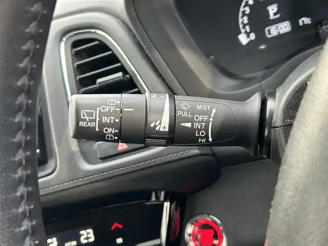 ホンダ ヴェゼル X ホンダセンシング 愛知県 2018(平30)年 2.8万km ルーセブラックM 純正ナビ/フルセグTV/Bluetooth/DVD/CD/AM/FM/USB/AUX/iPod/SD/レーダークルーズコントロール/プリクラッシュセーフティ/レーントレーラーアシスト/横滑り防止機能/ドライブレコーダー（前後）/純正フロアマット/純正16インチAW/LEDヘッドライト/オートライト/ビルトインETC/スマートキー