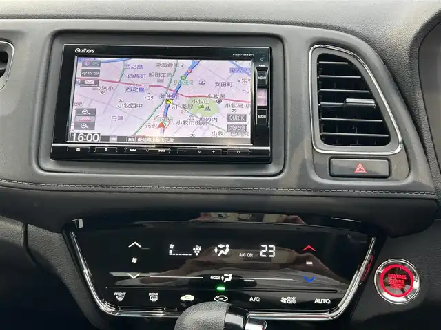 ホンダ ヴェゼル X ホンダセンシング 愛知県 2018(平30)年 2.8万km ルーセブラックM 純正ナビ/フルセグTV/Bluetooth/DVD/CD/AM/FM/USB/AUX/iPod/SD/レーダークルーズコントロール/プリクラッシュセーフティ/レーントレーラーアシスト/横滑り防止機能/ドライブレコーダー（前後）/純正フロアマット/純正16インチAW/LEDヘッドライト/オートライト/ビルトインETC/スマートキー