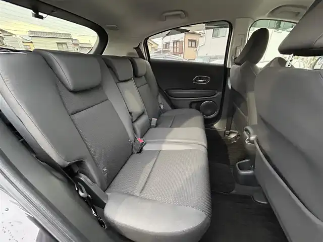 ホンダ ヴェゼル X ホンダセンシング 愛知県 2018(平30)年 2.8万km ルーセブラックM 純正ナビ/フルセグTV/Bluetooth/DVD/CD/AM/FM/USB/AUX/iPod/SD/レーダークルーズコントロール/プリクラッシュセーフティ/レーントレーラーアシスト/横滑り防止機能/ドライブレコーダー（前後）/純正フロアマット/純正16インチAW/LEDヘッドライト/オートライト/ビルトインETC/スマートキー