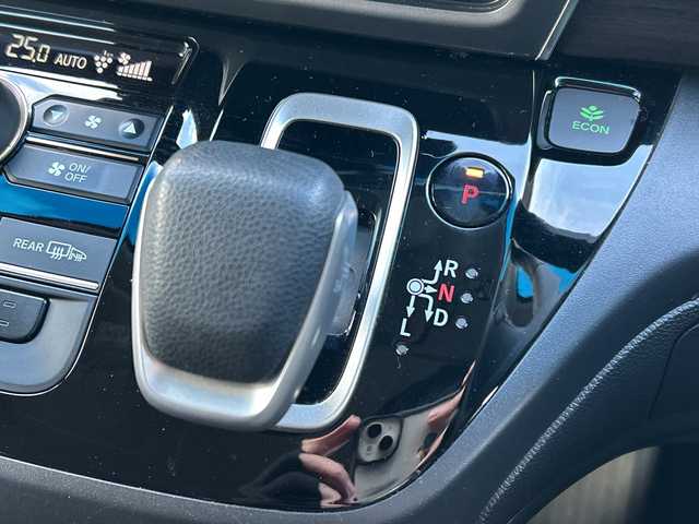 ホンダ フリード ハイブリット G ホンダセンシング 長野県 2021(令3)年 4.8万km プラチナホワイトパール ・社外メーカーオプションナビ/(Bluetooth/CD/DVD/フルセグTV/HDMI)/・バックカメラ/・USB入力端子/・前後ドライブレコーダー/・両側パワースライドドア/・純正フロアマット/・社外モデューロエアロ(フロント/サイド/リア)/・社外17インチアルミホイール/・コーナーセンサー/・レーンキープアシスト/・クルーズコントロール/・LEDヘッドライト/・社外キャリパー/・社外サブウーハー(TS-WX130DA)