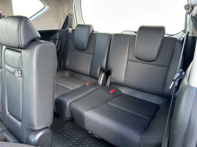 ホンダ フリード ハイブリット G ホンダセンシング 長野県 2021(令3)年 4.8万km プラチナホワイトパール ・社外メーカーオプションナビ/(Bluetooth/CD/DVD/フルセグTV/HDMI)/・バックカメラ/・USB入力端子/・前後ドライブレコーダー/・両側パワースライドドア/・純正フロアマット/・社外モデューロエアロ(フロント/サイド/リア)/・社外17インチアルミホイール/・コーナーセンサー/・レーンキープアシスト/・クルーズコントロール/・LEDヘッドライト/・社外キャリパー/・社外サブウーハー(TS-WX130DA)