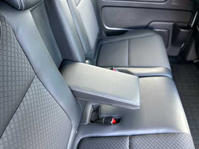 ホンダ フリード ハイブリット G ホンダセンシング 長野県 2021(令3)年 4.8万km プラチナホワイトパール ・社外メーカーオプションナビ/(Bluetooth/CD/DVD/フルセグTV/HDMI)/・バックカメラ/・USB入力端子/・前後ドライブレコーダー/・両側パワースライドドア/・純正フロアマット/・社外モデューロエアロ(フロント/サイド/リア)/・社外17インチアルミホイール/・コーナーセンサー/・レーンキープアシスト/・クルーズコントロール/・LEDヘッドライト/・社外キャリパー/・社外サブウーハー(TS-WX130DA)