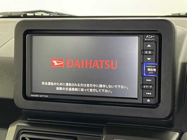 ダイハツ タフト G クロムベンチャー 新潟県 2022(令4)年 2.1万km サンドベージュメタリック 禁煙車　/純正メモリナビ（Bluetooth・USB・CD・DVD）/全方位カメラ　/ガラスルーフ　/ルーフレール　/衝突被害軽減システム/前後コーナーセンサー　/LEDオートライト　/前席シートヒーター　/電動パーキングブレーキ　/アイドリングストップ　/ブレーキホールド　/前方ドライブレコーダー/革巻きステアキリング/ステアリングスイッチ/純正１５インチアルミホイール/ETC/ドアバイザー/PWRボタン/スマートキー