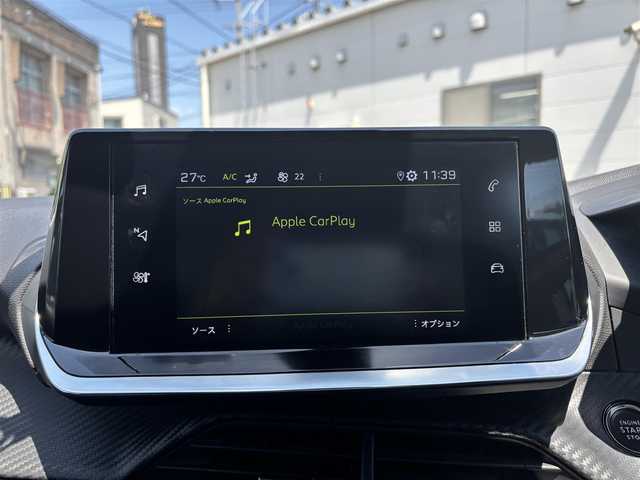 プジョー ２０８ アリュール 愛知県 2021(令3)年 6.3万km パール 純正ディスプレイオーディオ/　(BT/USB/iPod/AppleCarPlay/AndroidAuto)/バックカメラ/ETC/前後ドライブレコーダー/衝突軽減ブレーキ/レーンアシスト/クリアランスソナー/置くだけ充電/ハーフレザーシート/電動パーキングブレーキ/パドルシフト/プッシュスタート/純正フロアマット/スマートキー×2