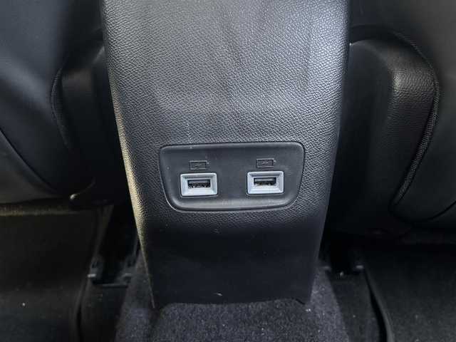 プジョー ２０８ アリュール 愛知県 2021(令3)年 6.3万km パール 純正ディスプレイオーディオ/　(BT/USB/iPod/AppleCarPlay/AndroidAuto)/バックカメラ/ETC/前後ドライブレコーダー/衝突軽減ブレーキ/レーンアシスト/クリアランスソナー/置くだけ充電/ハーフレザーシート/電動パーキングブレーキ/パドルシフト/プッシュスタート/純正フロアマット/スマートキー×2