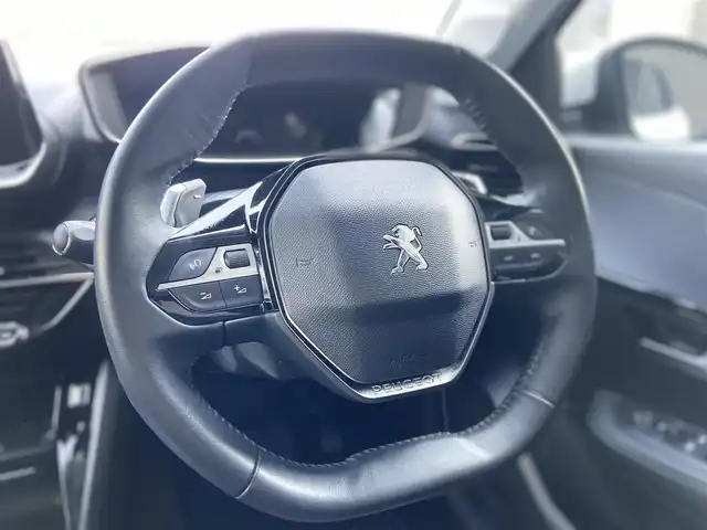 プジョー ２０８ アリュール 栃木県 2021(令3)年 6.3万km パール ACC/レーンキープ/AppleCarPlay/バックカメラ/純正ディスプレイオーディオ/ハーフレザー/置くだけ充電/ETC/LED/純正16インチAW/社外ドラレコ前後