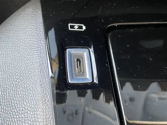 プジョー ２０８ アリュール 栃木県 2021(令3)年 6.3万km パール ACC/レーンキープ/AppleCarPlay/バックカメラ/純正ディスプレイオーディオ/ハーフレザー/置くだけ充電/ETC/LED/純正16インチAW/社外ドラレコ前後