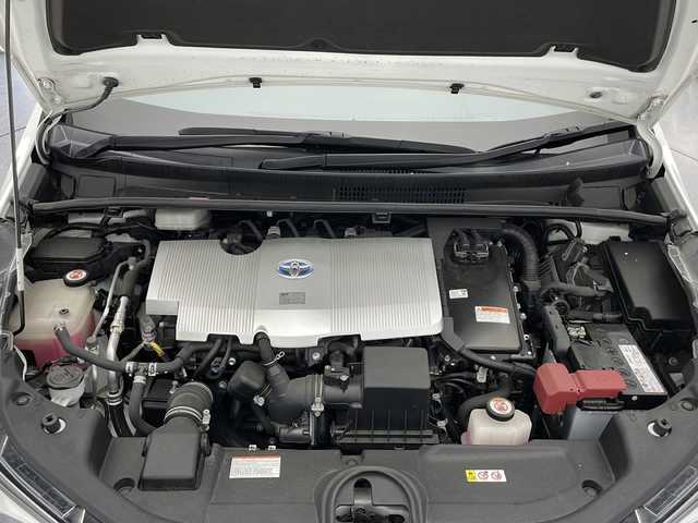 トヨタ プリウス S ツーリングセレクション 長野県 2020(令2)年 6.9万km ホワイトパールクリスタルシャイン 4WD/純正SDナビ&フルセグTV&CD&DVD&USB&BT/トヨタセーフティセンス/アダプティブクルーズコントロール/レーンディパーチャーアラート/プリクラッシュセーフティ/パーキングサポートブレーキ/ヘッドアップディスプレイ/クリアランスソナー/ふらつき警報/寒冷地仕様/フロントワイパーデアイサー/リアフォグランプ/合皮シート/前席シートヒーター/ステアリングスイッチ/バックカメラ/ビルトインETC/LEDヘッドライト/オートライト/フロントフォグランプ/電動格納ミラー/ウィンカーミラー/純正17インチAW装着/純正フロアマット/プッシュスタート/スマートキー