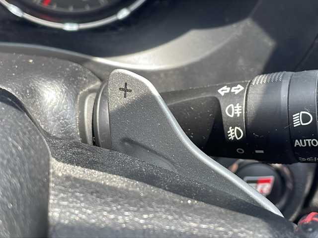 トヨタ ハイラックス Z GRスポーツ 福岡県 2022(令4)年 4.4万km スーパーホワイトⅡ ワンオーナー/純正ナビ（Bluetooth）/アラウンドビューモニター/クリアランスソナー/レーダークルーズコントロール/パドルシフト/ドライブレコーダー/４WD/パワーシート/MTモード付AT/センターデフロック/ダウンヒルアシストコントロール/アイドリングストップ/USB入力端子/スペアキー/純正フロアマット/パワーウィンドウ/純正アルミホイール/エアバッグ（運転席・助手席・サイド）/衝突被害軽減システム/横滑り防止装置/盗難防止装置/レーンキープアシスト/盗難防止装置/オートライト/ABS/保証書/取扱説明書/スマートキー