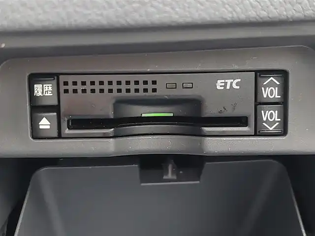 トヨタ ヴォクシー ZS 煌Ⅱ 東京都 2009(平21)年 10.7万km シルバーM 純正ナビ/CD/DVD/TV/Bluetooth/バックカメラ/ビルトインETC/フロントドライブレコーダー/両側パワースライドドア/リヤエアコン/オートライト/スマートキー